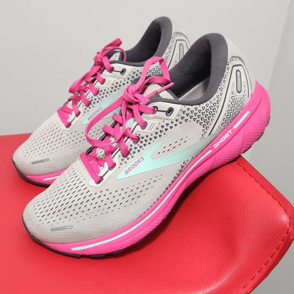 Brooks Ghost 14 Women's Running Shoes Size 9